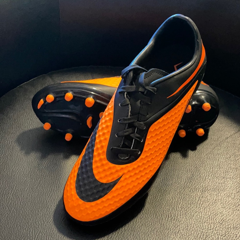 Brand New Nike Hypervenom Phelon FG Soccer Cleats